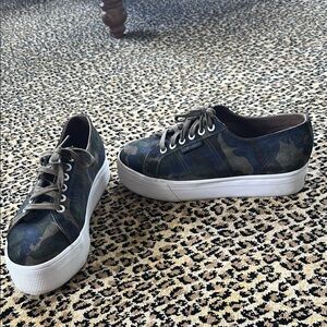 SUPERGA Camouflage Platform Sneakers